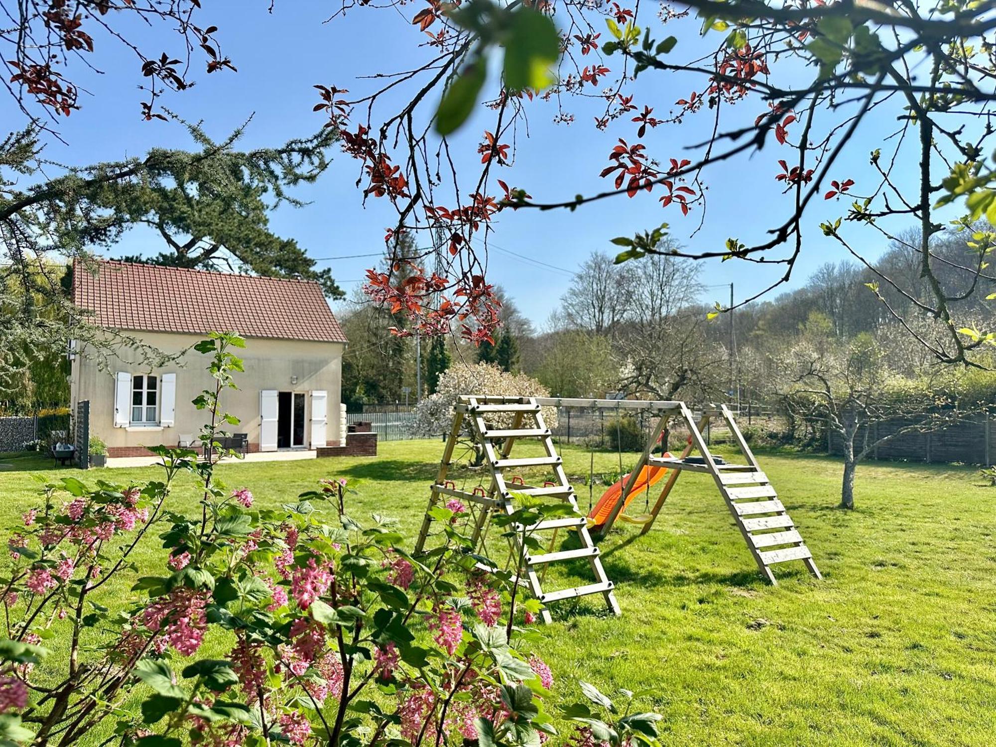 Le Gite D'En Bas Quesnoy-le-Montant Exteriör bild